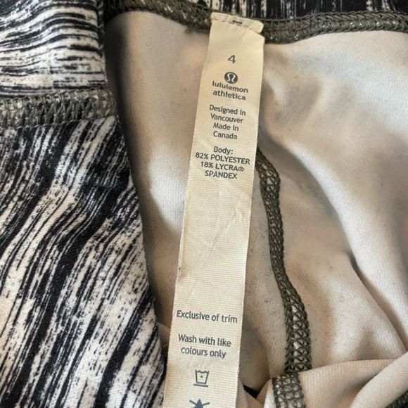 Lululemon cropped size 4 leggings - Picture 2 of 3